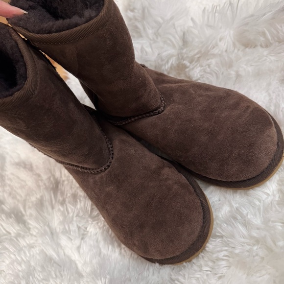 UGG Chocolate Brown Shearling Boots sz 4 (fits Women size 5) - Picture 5 of 12
